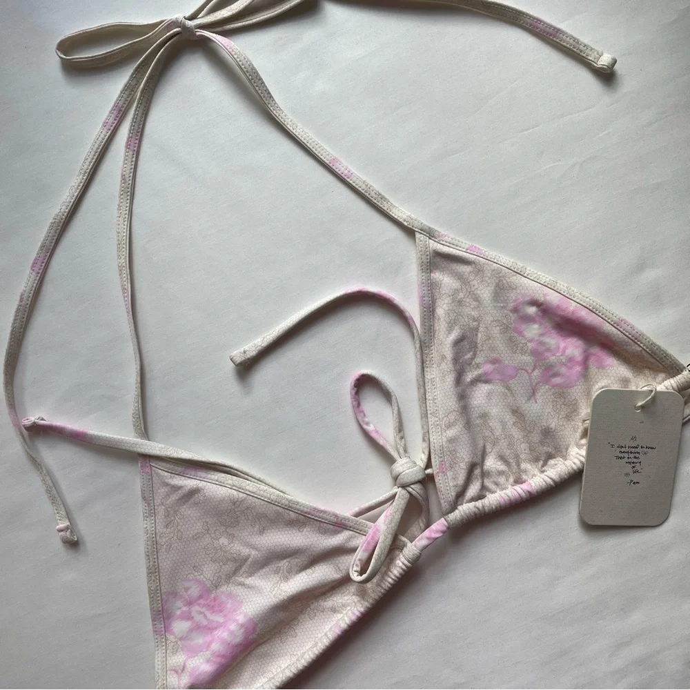 NWT Frankies Bikinis X Pamela Anderson Zeus Bikini Top Lace On The Beach X Large